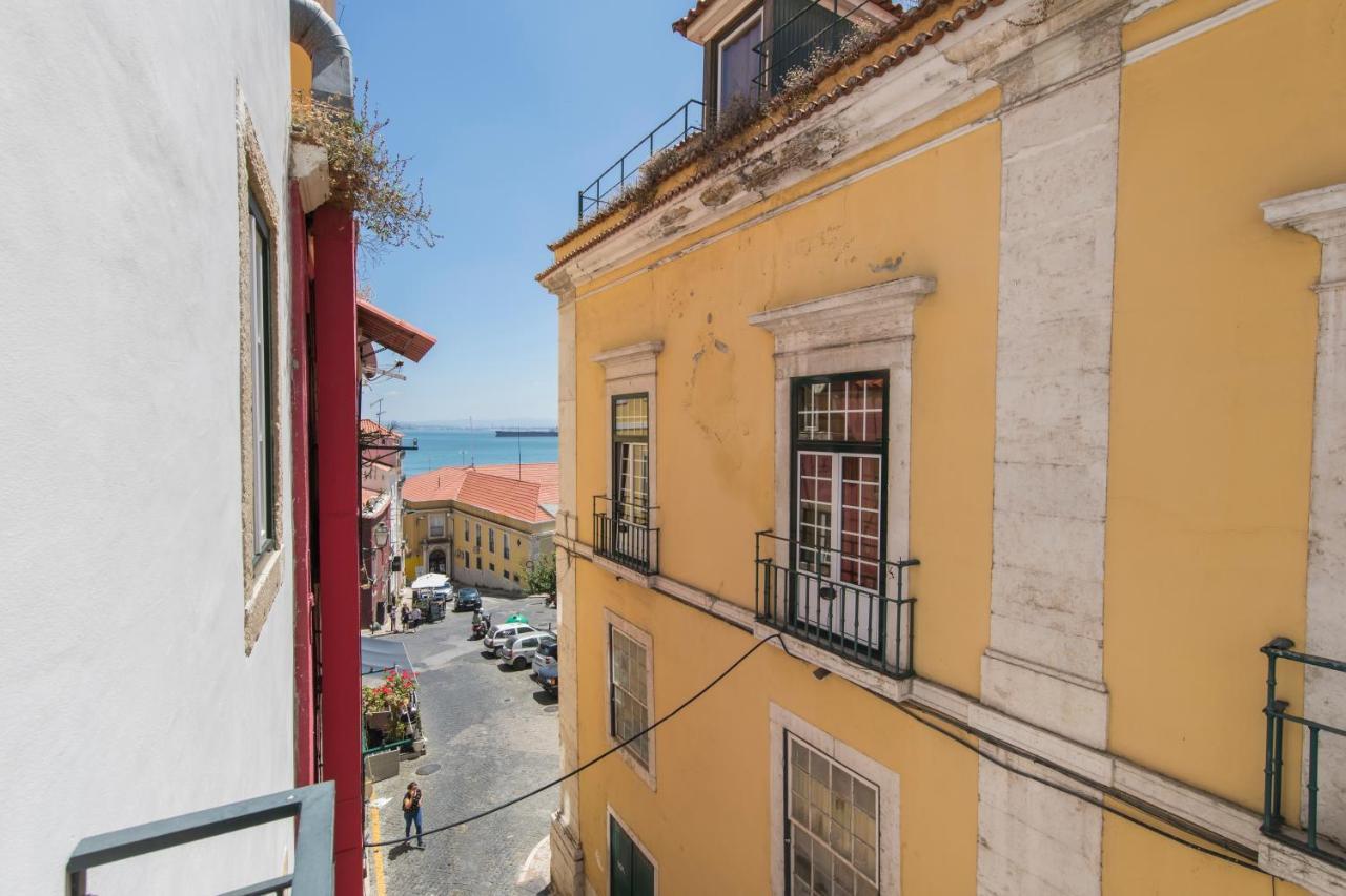 شقة Cozy Flat In The Heart Of Alfama Lisboa المظهر الخارجي الصورة